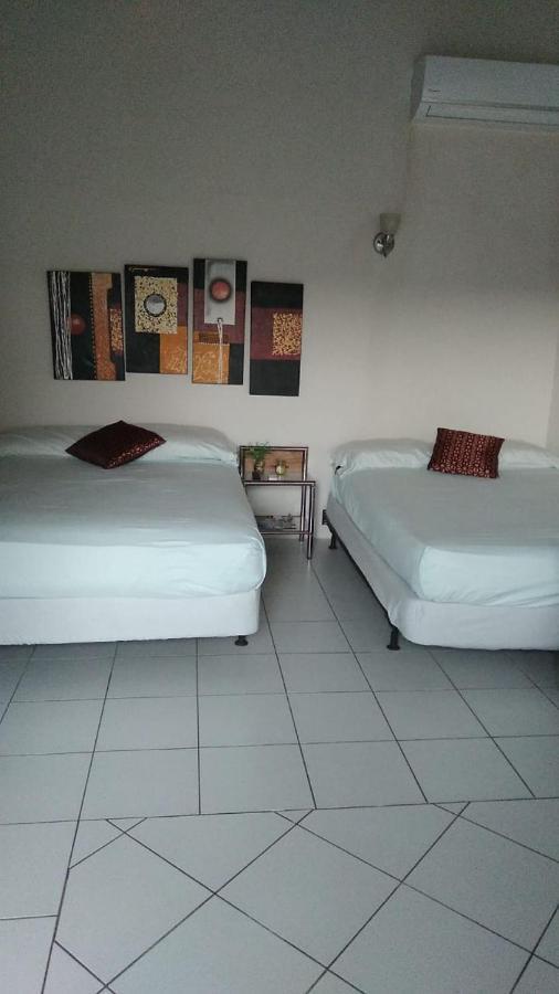 Courtesy Apartments Aruba Oranjestad Zewnętrze zdjęcie